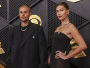 (Фото) Џастин Бибер на риболов со својот син