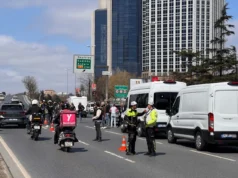 (Видео) Пукање пред израелскиот конзулат во Истанбул: има загинати и повредени