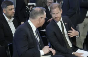 (Видео) Принцот Хари ги повика САД повеќе да ѝ помогнат на Украина, Трамп му одговори