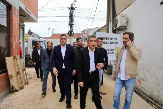 Хоџа: Продолжуваат инвестициите во комуналната инфраструктура во Чаир