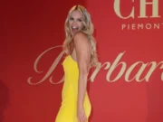 (Фото/Видео) На 63 години позираше во долна облека, разбивајќи ги сите предрасуди: На некои луѓе ова не им се допаѓа