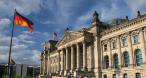 Германски министер: Не учествуваме во војната во Иран, но ги чувствуваме последиците