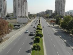 22-годишен Турчин со тротинет тешко повреди 55-годишна жена на Партизанска и избега, полицијата го бара