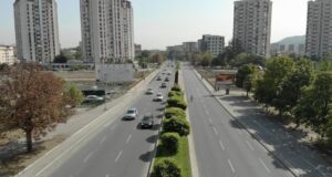 22-годишен Турчин со тротинет тешко повреди 55-годишна жена на Партизанска и избега, полицијата го бара