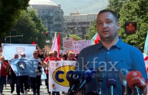 Трендафилов повика на првомајски протест: Ќе потсетиме дека над 260.000 граѓани живеат со примања под 600 евра