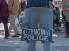 (Видео) Пукање во центарот на Атина: 89-годишник рани повеќе лица на две локации