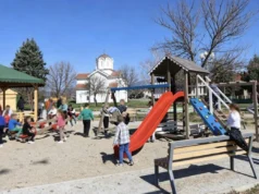 Министерство за локална самоуправа: Чешиново-Облешево доби нов, модерен простор за рекреација на најмладите