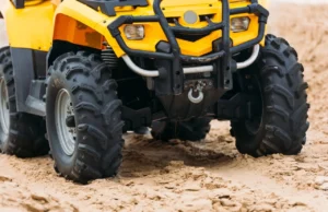 Четирицикл излетал од патот во Тетовско, двајца млади завршија во болница со повреди