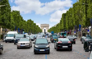 Недостаток на гориво во Франција, оптоварени залихите