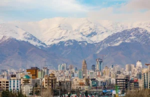 Првата хуманитарна помош од почетокот на војната пристигна во Иран