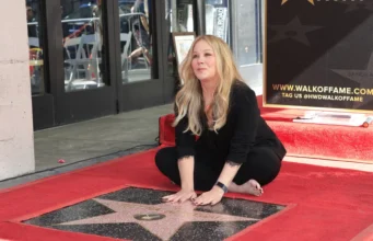 Хоспитализирана актерката Кристина Еплгејт