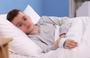 Австралијанка осудена на 4 години затвор затоа што лажирала дека нејзиниот 6-годишен син има рак