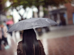 Променливо облачно со повремени врнежи од дожд, локално пообилни