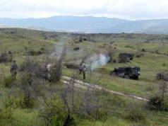 (Фото) На армискиот полигон „Криволак“ офанзивни тактички операции во „Блесок 26“ со тековно учество на оценувачкиот тим и НАТО монитори