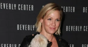 „Ги зголемив градите затоа што сакав да им се допаднам“