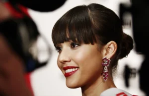 (Фото) Таа денес го прослави својот 45-ти роденден, сè уште прекрасна