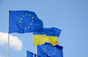 Сибиха: Украина нема да се согласи со моделот на постепено пристапување кон ЕУ