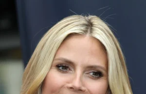 (Фото) Прекрасната Германка не ги криеше своите облини – гордо им ги покажа на фотографите