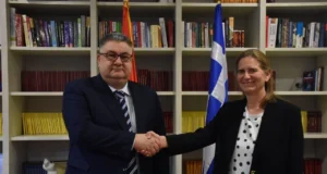 Минчев на средба со амбасадорката на Грција: Фокус на јакнење на капацитетите за стручно усовршување