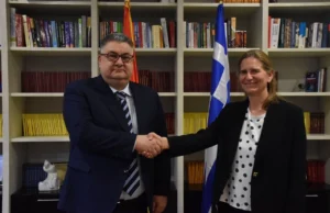 Минчев на средба со амбасадорката на Грција: Фокус на јакнење на капацитетите за стручно усовршување