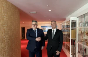РС Македонија и БиХ ја продлабочуваат соработката: Билатерална средба помеѓу Минчев и Буноза