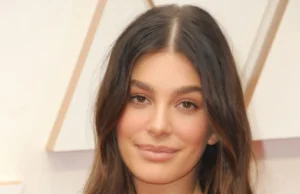 (Видео) Дури ни Дикаприо не можеше да одолее на нејзината убавина, а сега ја покажа својата најженствена страна