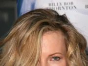 Поминаа 24 години од нивниот бурен развод, а сега таа го шокираше и него и светот со еден потег