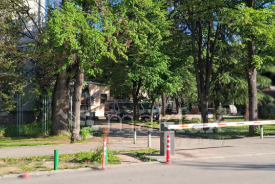 Тројца градежни работници се транспортирани на Ургентен: Двајца имаат полесни повреди, еден скршеници