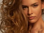 Русинките знаат најдобро: Маска направена од три природни состојки за погуста и поздрава коса