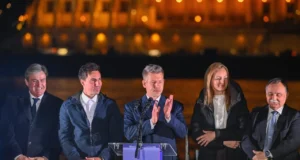 „Да престане со убивањето и да ја заврши војната“: Маѓар со порака до Путин по изборната победа