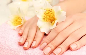 (Фото) Ноктите во оваа боја се новиот моден тренд за пролет 2026