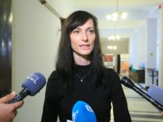 Марија Габриел повика на зачувување на критичкото мислење во дигиталната ера