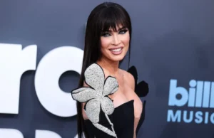 (Видео) Меган Фокс прво ги излуди мажите, а потоа ги разочара: „Пратете ми порака и ајде да се забавуваме“