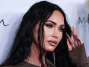 Таа им го покажа на сите својот задник, а потоа му испрати остра порака на поранешниот: „Да измамиш измамник“