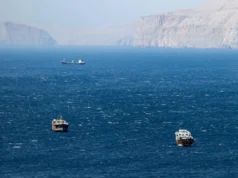 Индија: Два брода под наше знаме нападнати при обид да преминат низ Ормускиот теснец