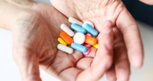 Никогаш не ги комбинирајте овие лекови со кафе: кофеинот може да го промени ефектот на терапијата