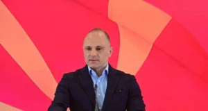 АВМУ за изјавата на Филипче: Апсолутно е недозволиво носител на јавна функција да користи дискредитирачка реторика која придонесува кон поларизација во медиумскиот простор