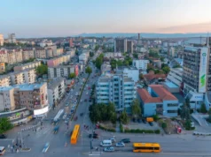 Претседателката на Косово распиша предвремени избори