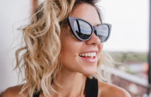 (Фото) Убедливо најубавата боја на коса: Доминира оваа пролет, им одговара на сите и „отстранува“ години од вашето лице