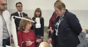 Нова лабораторија за претклинички вежби на Стоматолошкиот факултет, инфраструктурата во високото образование забрзано се модернизира, вели Јаневска