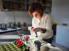 Боите што ги впиваме во велигденските јајца се израз на животот што победува, порача претседателката Сиљановска-Давкова