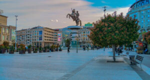 Синоќа уапсени петмина скопјани фатени со дрога