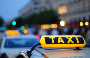 Таксист нападнат во центарот на Скопје: одбил да превезе повеќе лица од дозволеното