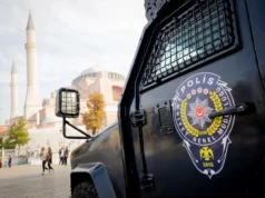 (Видео) Поранешен ученик рани најмалку 16 лица со пушка во училиште во Турција, а потоа се самоуби