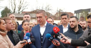 Можно е укинување на ДДВ за основните прехранбени производи со стапка од 5%, најави Мицкоски