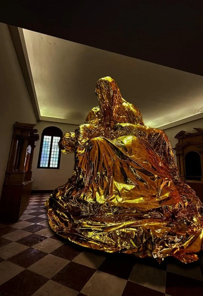 venecija-pieta-vo-prekrivkite-na-urgentnosta