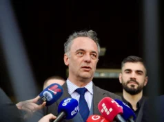 Вработените во „Комуналец“ Гостивар по 13 години добиваат здравствено осигурување