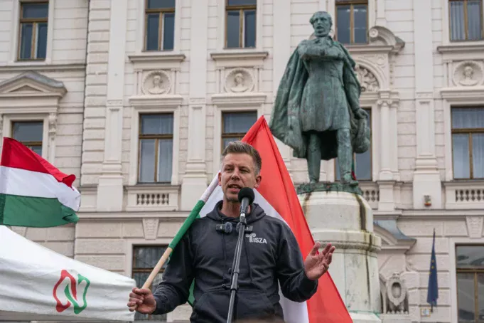 peter-magar-depositphotos_804997198_xl