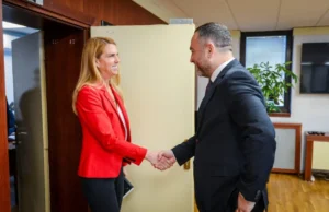 Тошковски – Варнс: Партнерството со САД значајно за унапредување на безбедносните капацитети и стабилноста во регионот