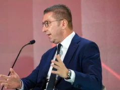 Мицкоски се пофали: Повторно сме со најниски цени на бензините и на дизел горивата